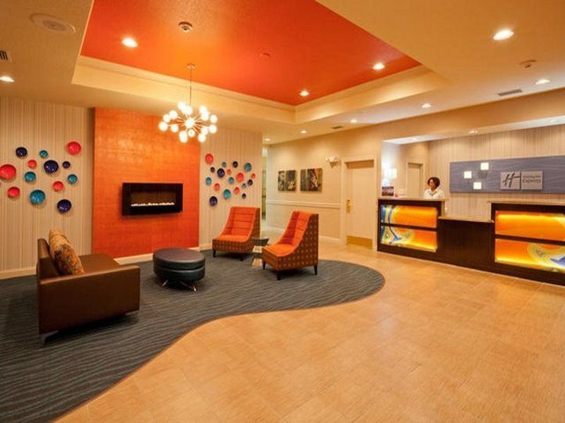 Holiday Inn Express & Suites Lakeland North I-4 By Ihg Exterior foto